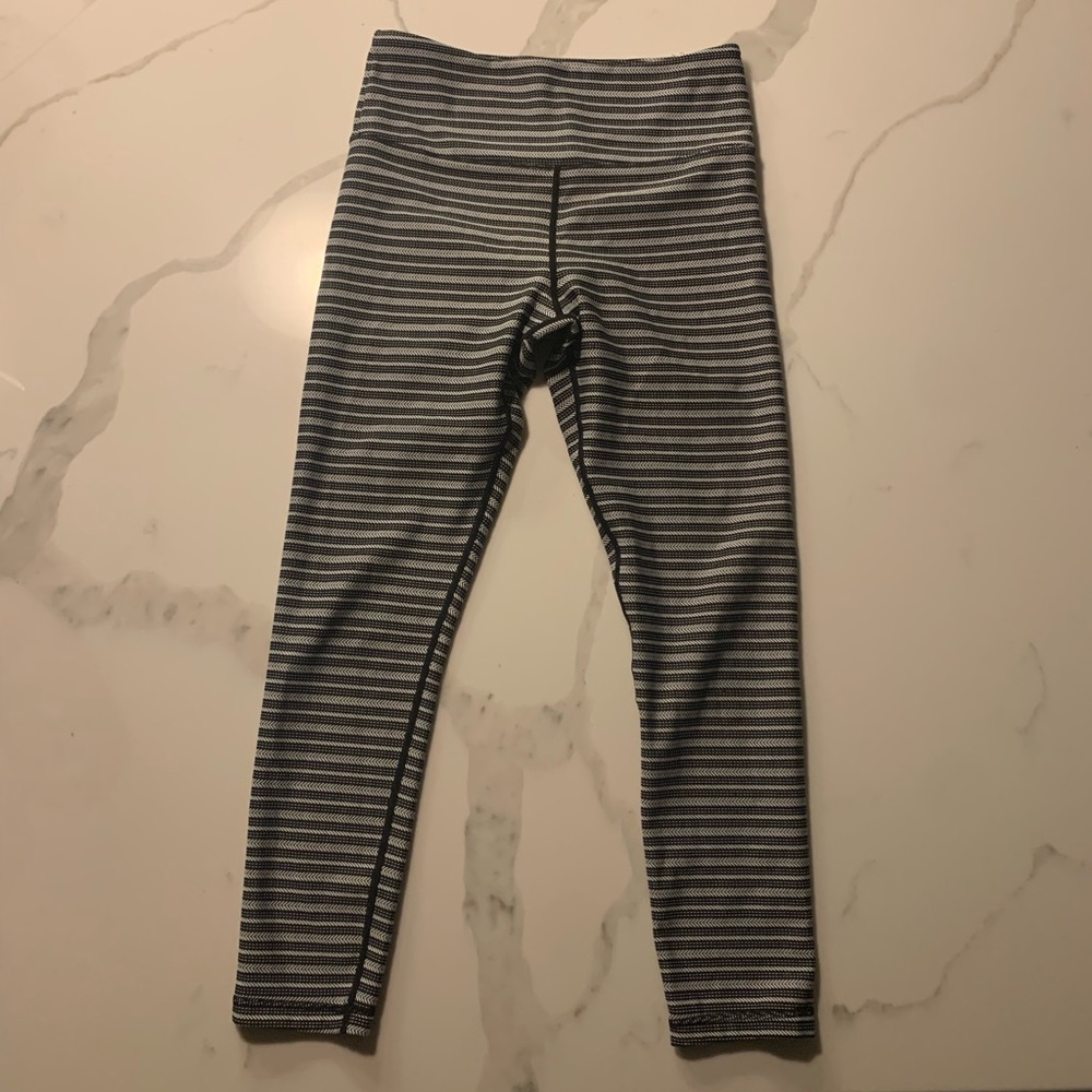 ZYIA, Womens 6-8, Black&White Striped Leggings